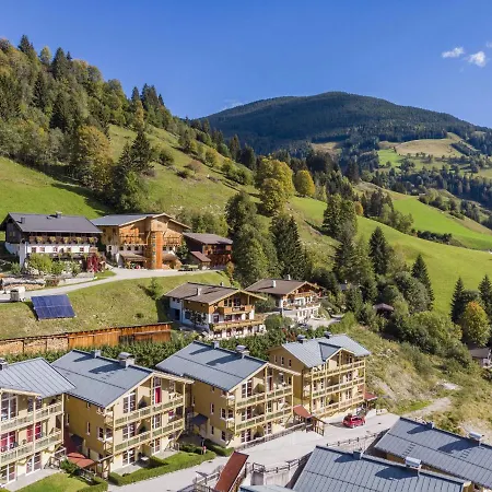 Lejlighed Spacious In Saalbach Hinterglemm Near Ski Lift
