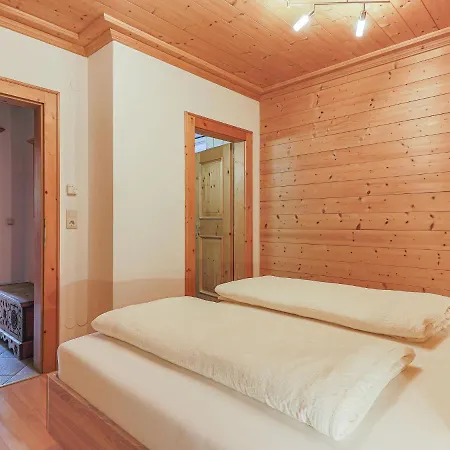 Spacious In Saalbach Hinterglemm Near Ski Lift *